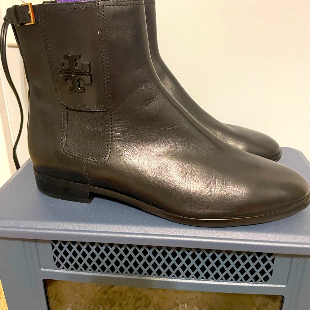 Tory Burch Shoe boots